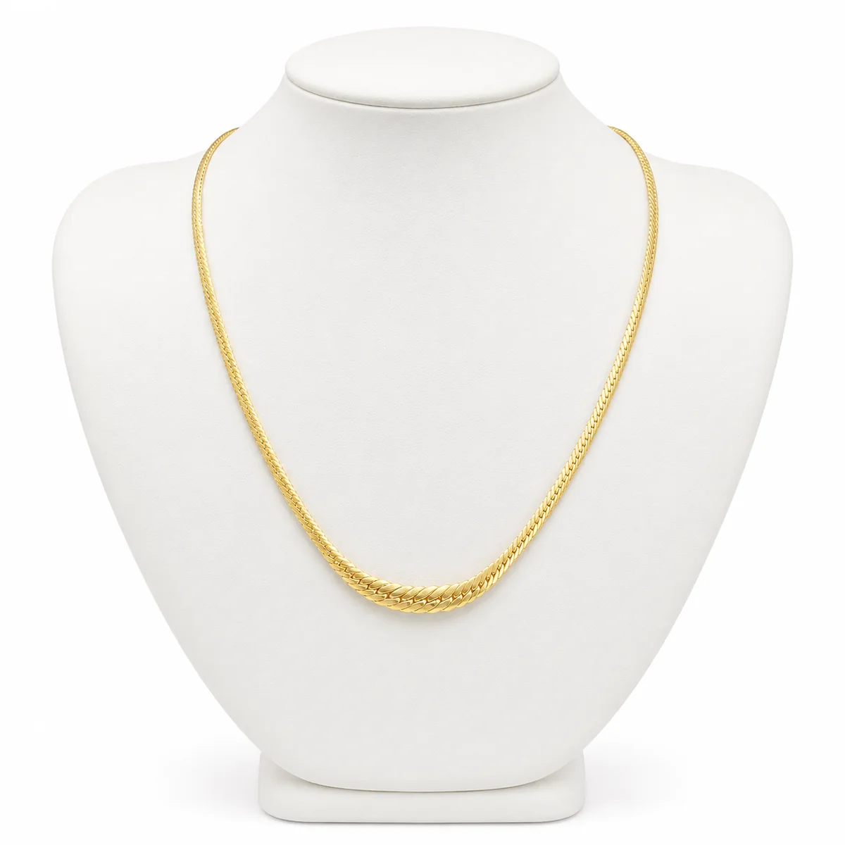 Collar Radko de oro 18 kt sobre busto, diseño degradé escalonado